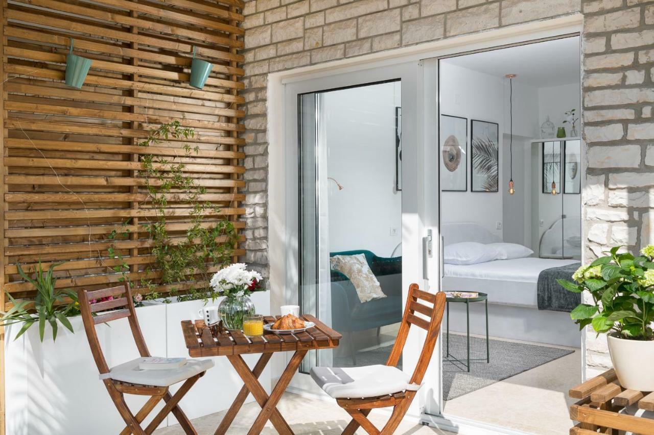 Studio Apartment Close To The Sea Rabac Exteriör bild